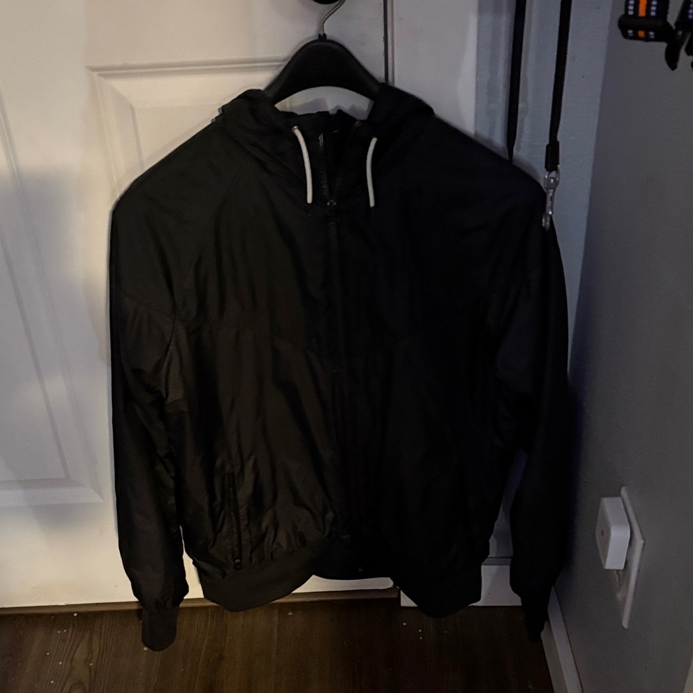 Nike Men's Black Windbreaker Jacket